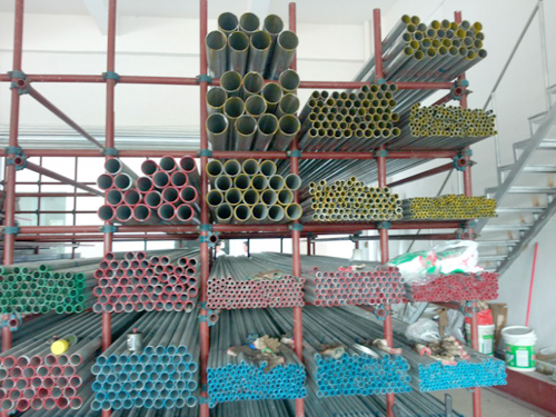 广东钢材批发讲镀锌管的性能有哪些影响因素？